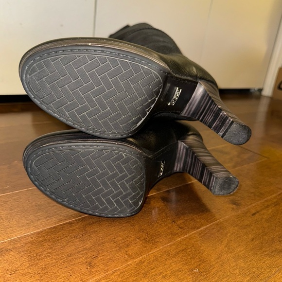 UGG Over The Knee Boots In Black Leather And Suede - Picture 14 of 16